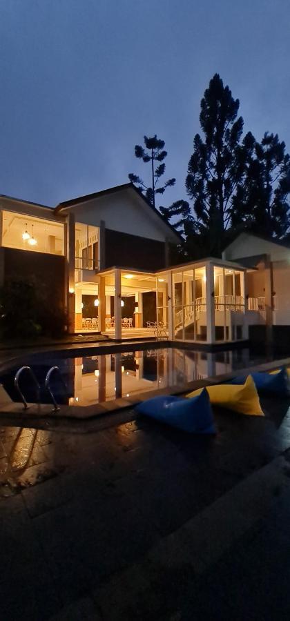 Villa Aurora Cisarua Dış mekan fotoğraf